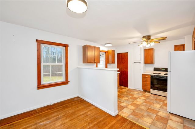 114 Hall Rd, Findley Twp, PA 16137