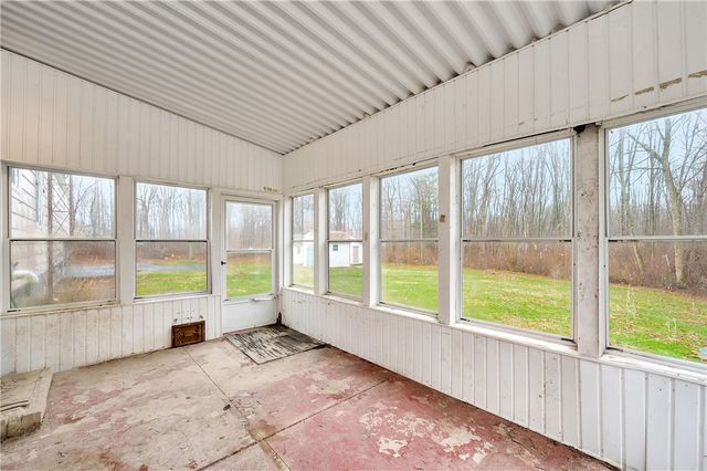 114 Hall Rd, Findley Twp, PA 16137