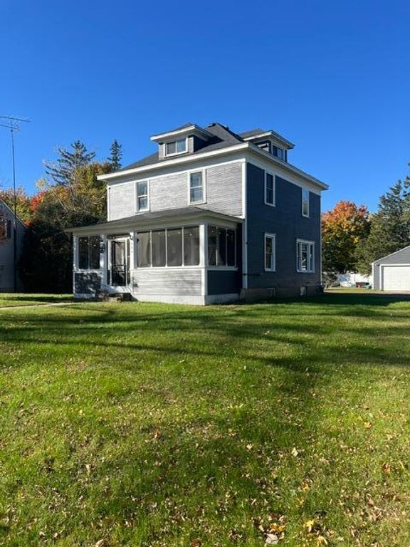 604 S Swift Avenue, Litchfield, MN 55355 — photo 2