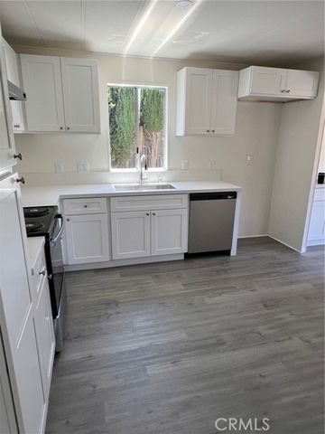 24303 Woolsey Canyon Road 4, West Hills (los Angeles), CA 91304