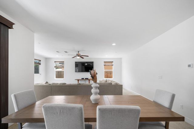 563 Mesa Drive S, Madera, CA 93636