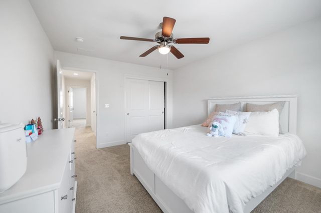 563 Mesa Drive S, Madera, CA 93636