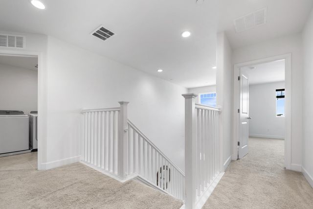 563 Mesa Drive S, Madera, CA 93636