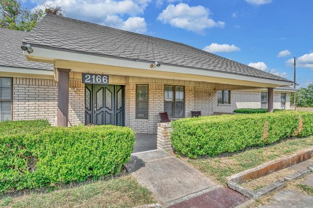 2166 Greig Drive, Robinson, TX 76706
