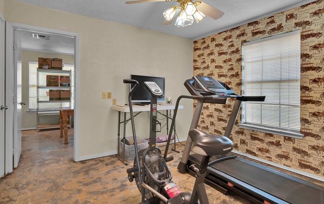 2166 Greig Drive, Robinson, TX 76706