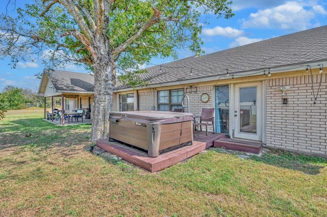 2166 Greig Drive, Robinson, TX 76706