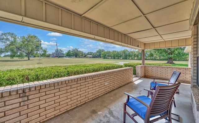 2166 Greig Drive, Robinson, TX 76706