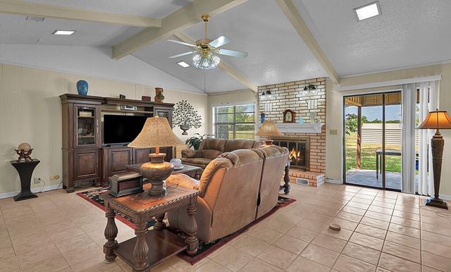 2166 Greig Drive, Robinson, TX 76706