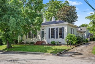 3606 College Dr, Jeffersontown, KY 40299