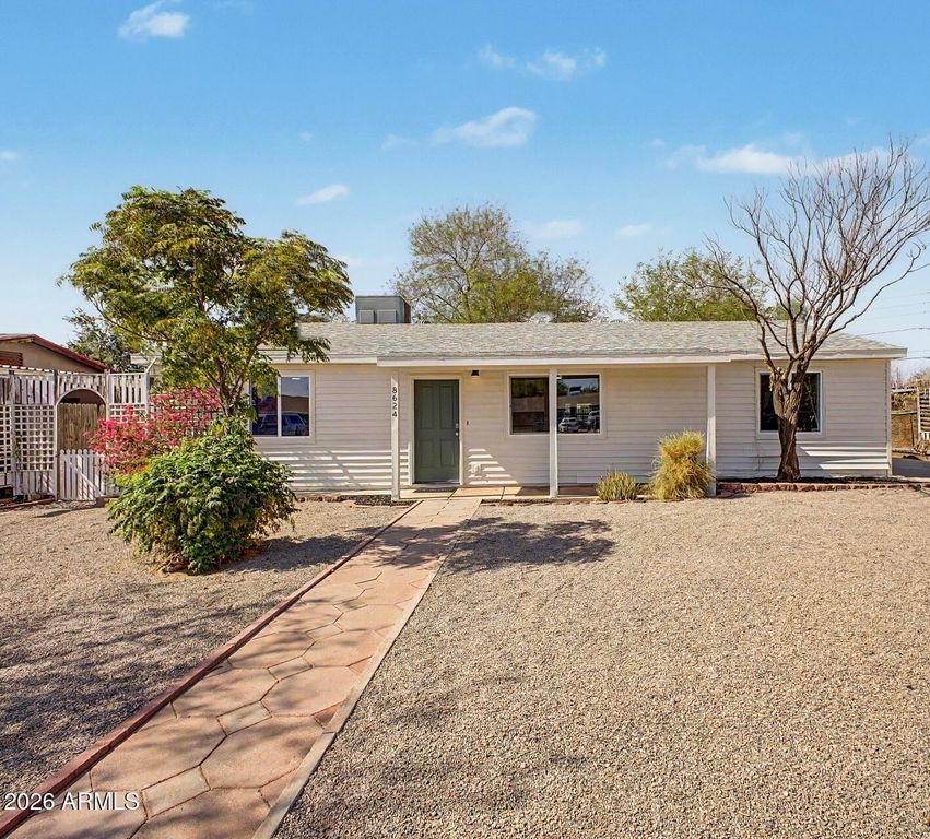 8624 E EDGEWOOD Avenue, Mesa, AZ 85208
