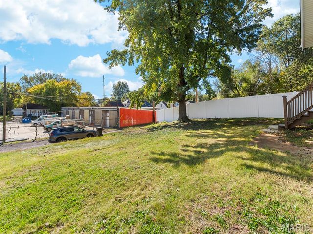 406 Lebanon Avenue, Belleville, IL 62220