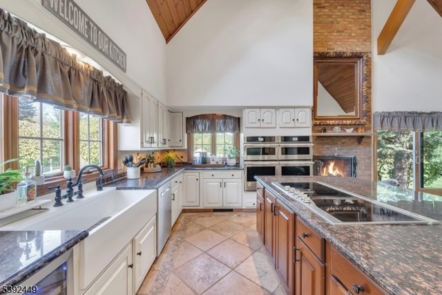 37 Pequest Rd, Green Twp., NJ 07821