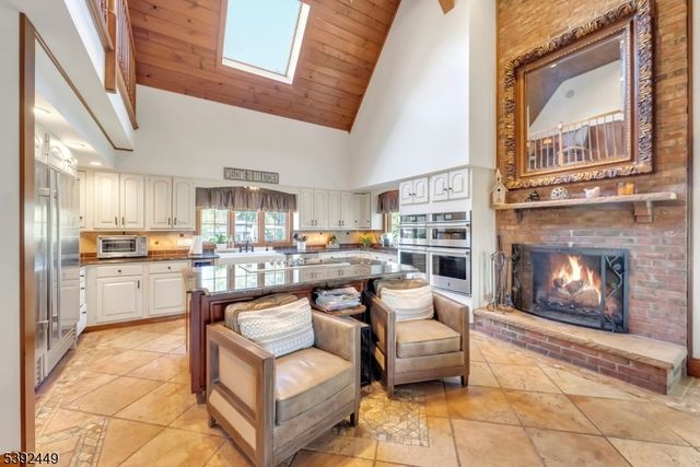 37 Pequest Rd, Green Twp., NJ 07821