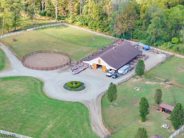 37 Pequest Rd, Green Twp., NJ 07821