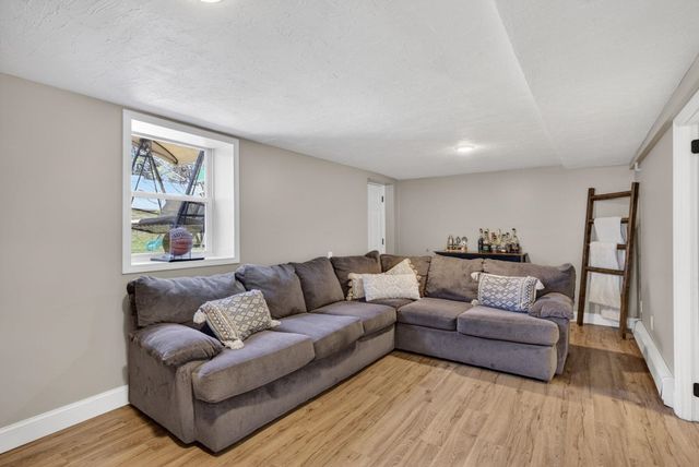 3 Pinewood Drive, Merrimack, NH 03054