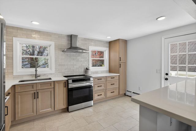 3 Pinewood Drive, Merrimack, NH 03054