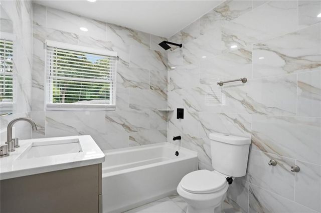 3177 Woodlynne Way, Doraville, GA 30340