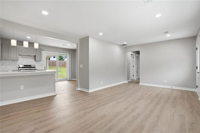 3177 Woodlynne Way, Doraville, GA 30340