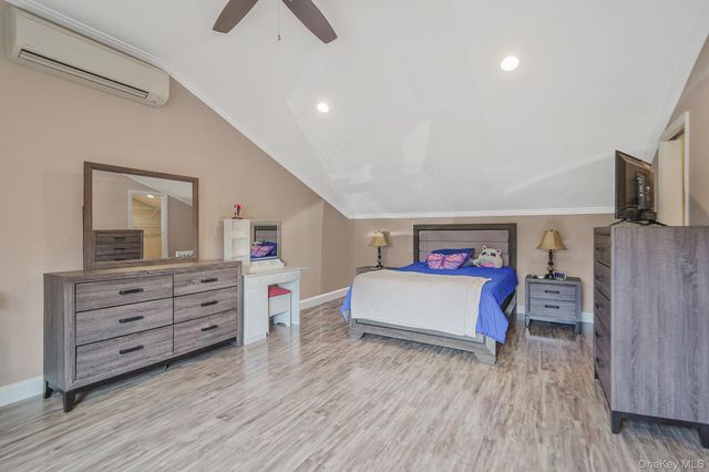 5 Whinstone Street, Coram, NY 11727