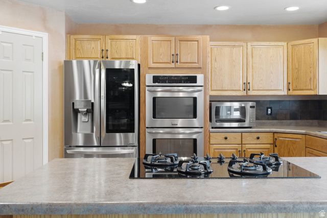 3279 N RIVER DR, Eden, UT 84310