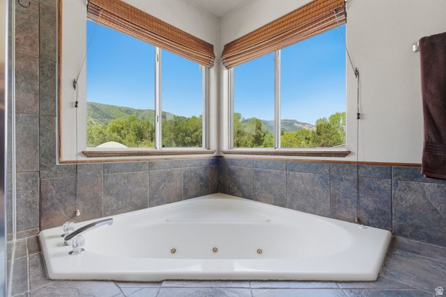 3279 N RIVER DR, Eden, UT 84310