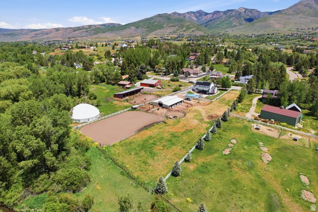 3279 N RIVER DR, Eden, UT 84310