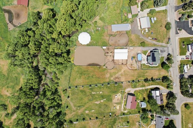 3279 N RIVER DR, Eden, UT 84310