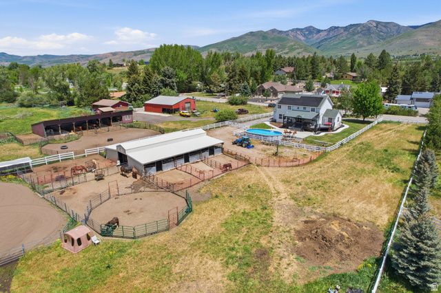 3279 N RIVER DR, Eden, UT 84310