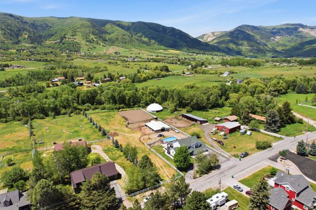 3279 N RIVER DR, Eden, UT 84310