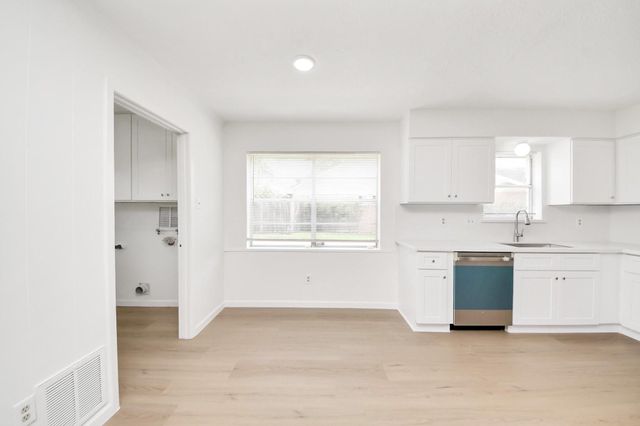 7230 Pella Drive, Houston, TX 77036