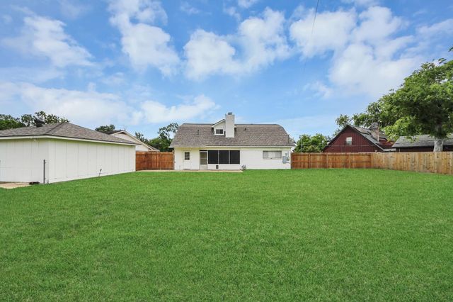 7230 Pella Drive, Houston, TX 77036