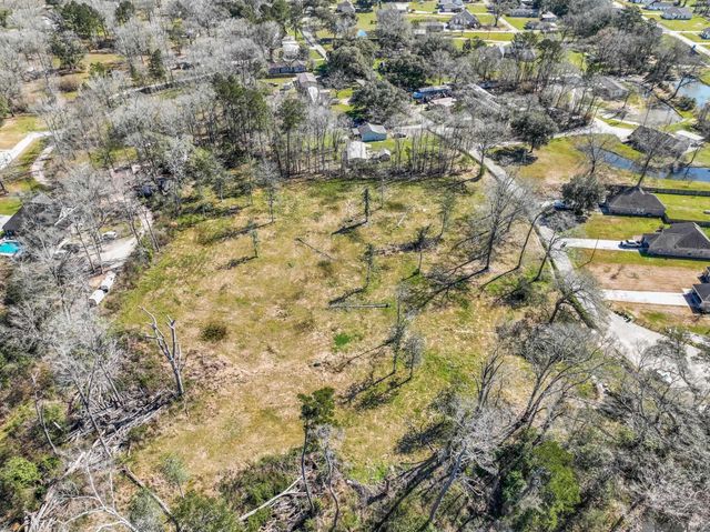 7051 Chandler Bluff Rd, Denham Springs, LA 70706