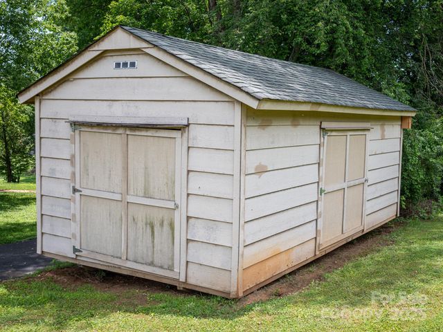 69 Katydid Drive, Marion, NC 28752