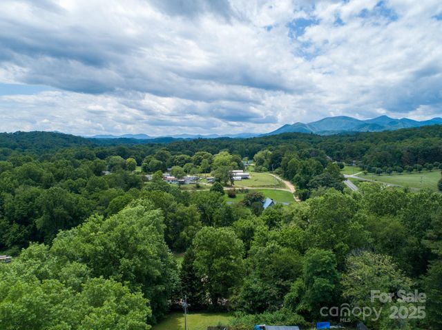 69 Katydid Drive, Marion, NC 28752