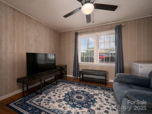 69 Katydid Drive, Marion, NC 28752