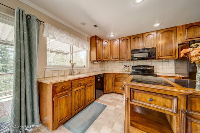 7485 E REVILO POINT RD, Hayden, ID 83835