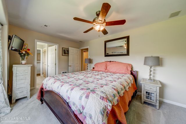 7485 E REVILO POINT RD, Hayden, ID 83835