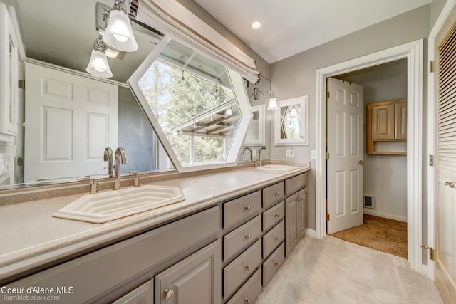7485 E REVILO POINT RD, Hayden, ID 83835