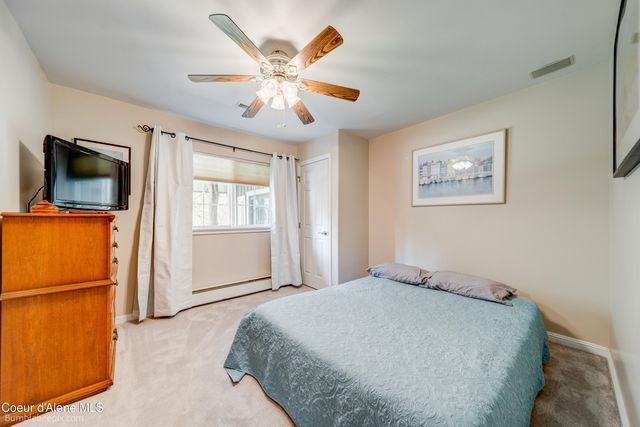 7485 E REVILO POINT RD, Hayden, ID 83835