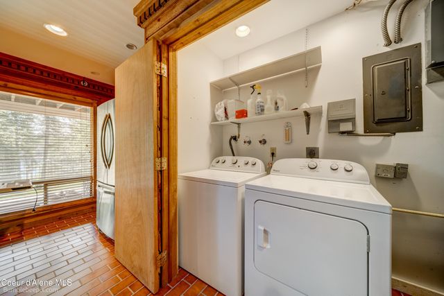 7485 E REVILO POINT RD, Hayden, ID 83835