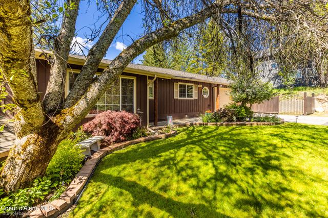 7485 E REVILO POINT RD, Hayden, ID 83835