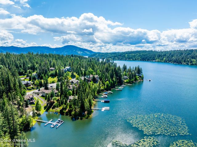 7485 E REVILO POINT RD, Hayden, ID 83835