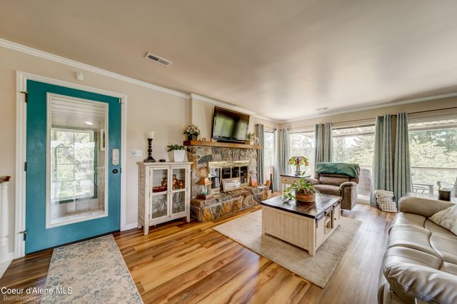 7485 E REVILO POINT RD, Hayden, ID 83835