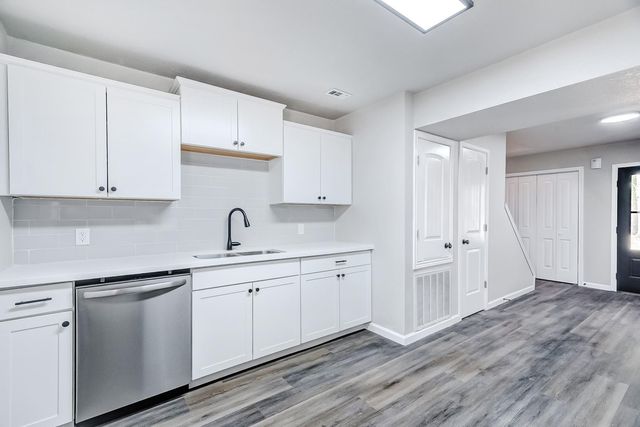 3298 Colonial Drive, Kountze, TX 77625