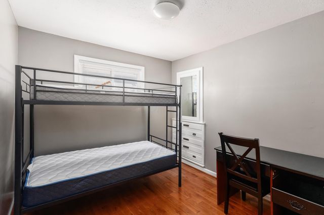 2958 E 11th Avenue, Columbus, OH 43219