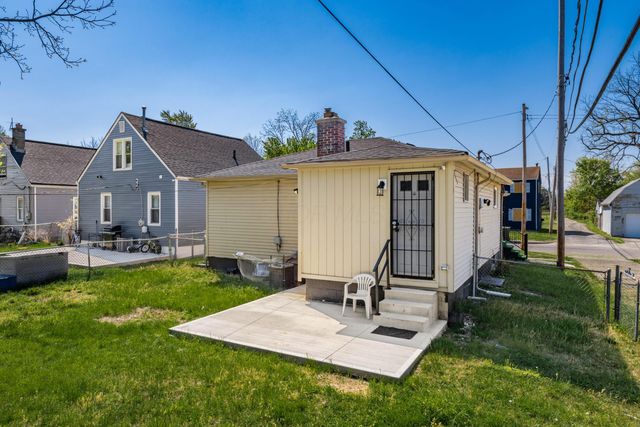 2958 E 11th Avenue, Columbus, OH 43219