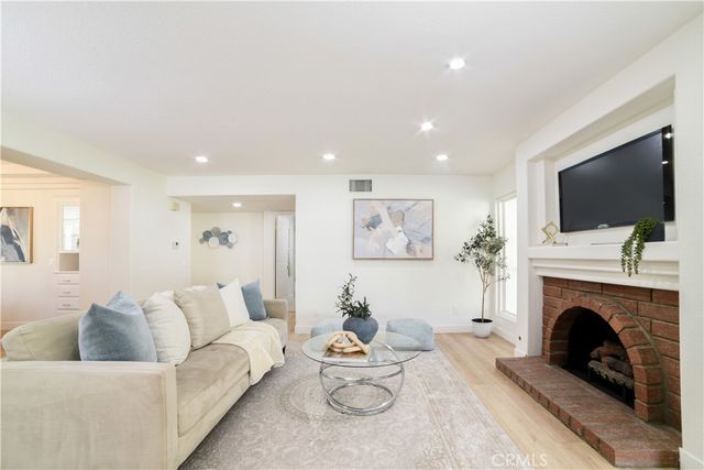 6815 Canterwood, La Verne, CA 91750