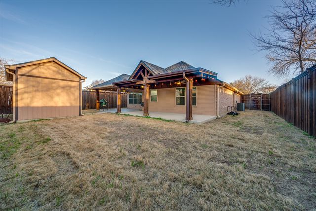 5613 Marlene Drive, Watauga, TX 76148