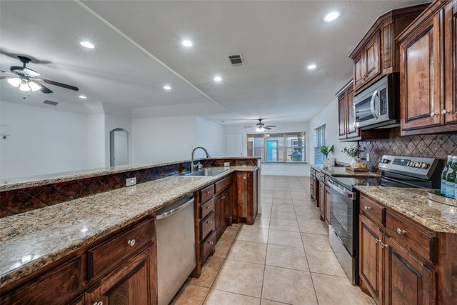 5613 Marlene Drive, Watauga, TX 76148