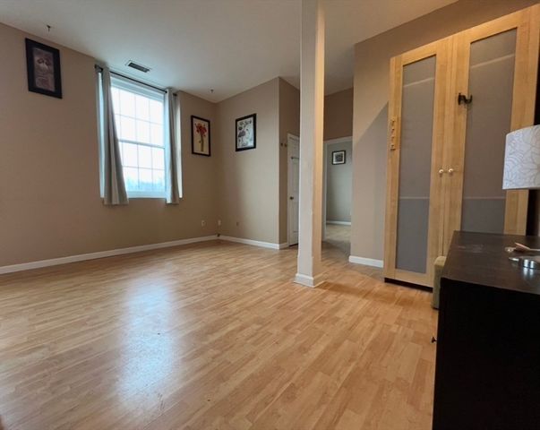 21 Linden St 203, Quincy, MA 02170
